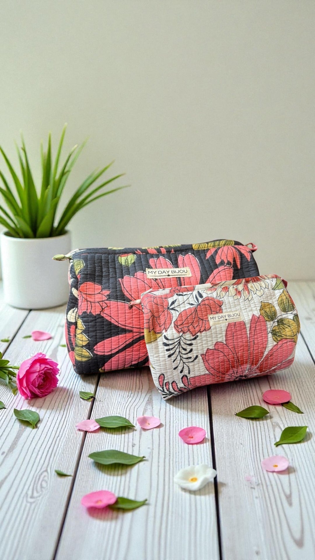 Toilettas Anissa zwart