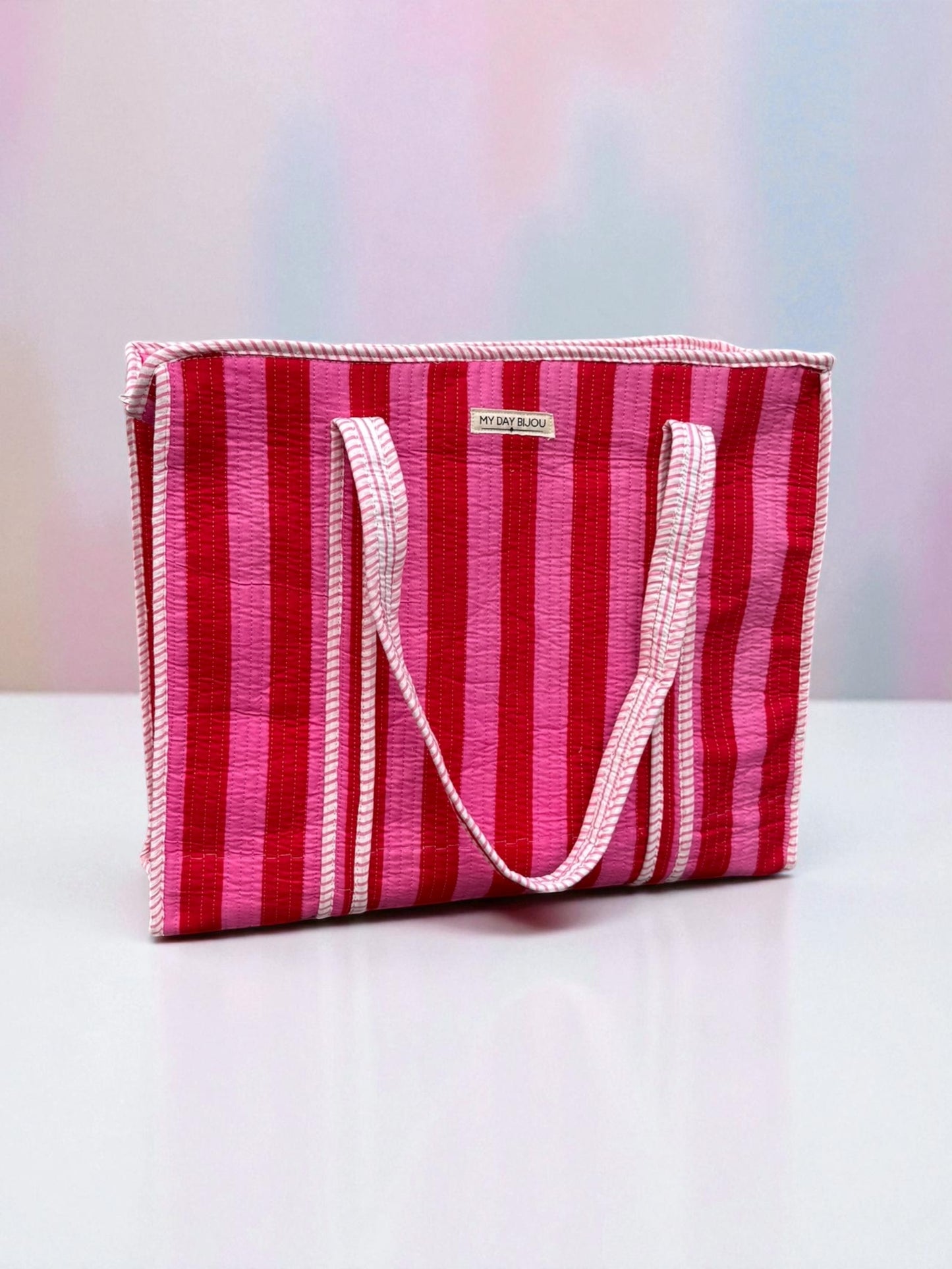 Tote with zipp Loesje red-pink