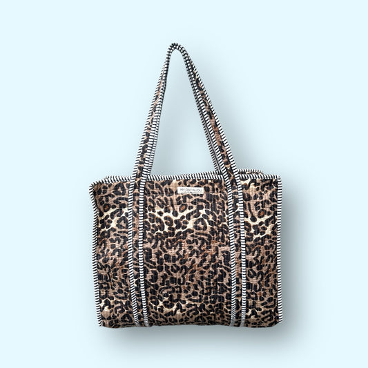 Tote with Zipp Steffy
